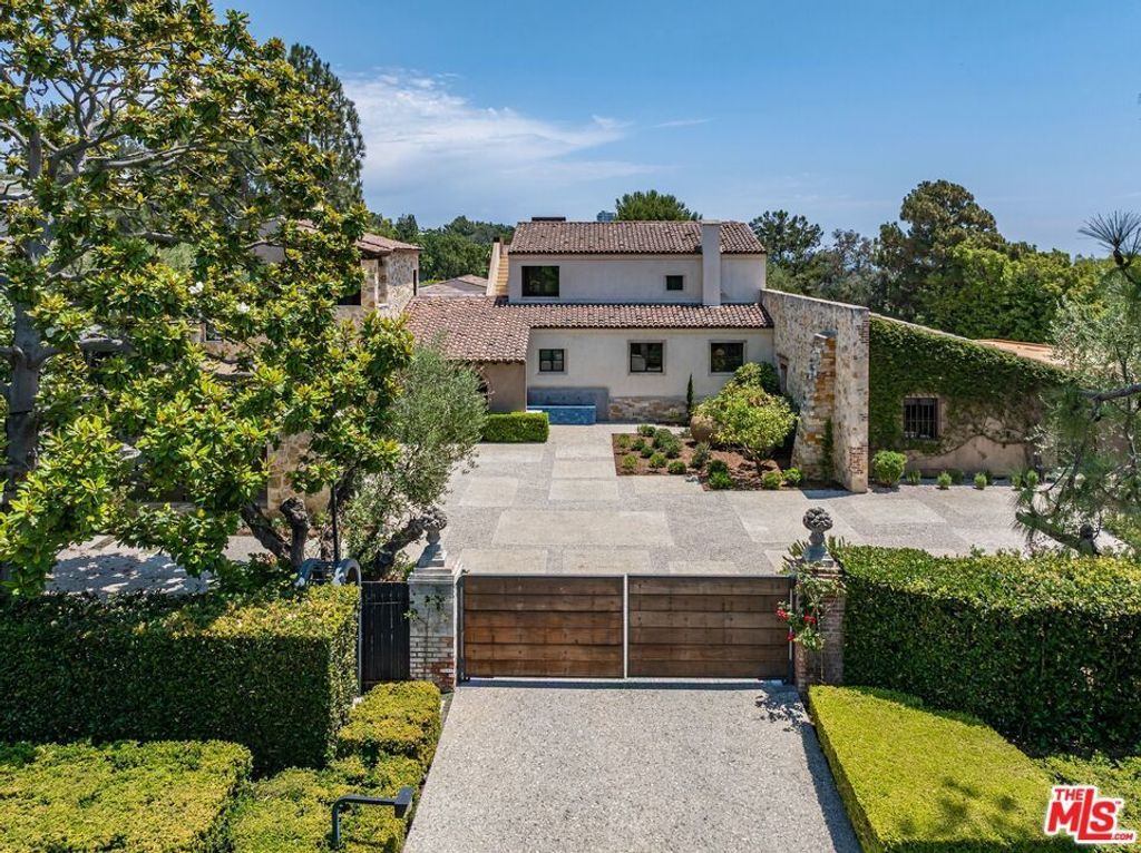 976 N Alpine Drive, Beverly Hills