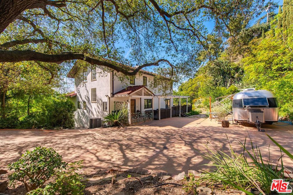 21254 Colina Drive, Topanga