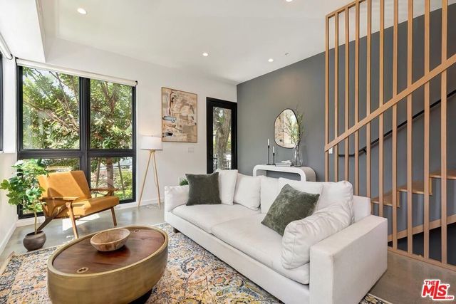 4180 Duquesne, Culver City