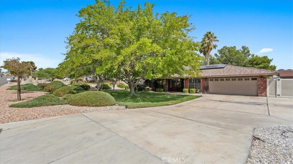 16165 Chiwi, Apple Valley