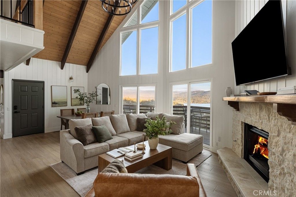 1096 Nadelhorn Drive, Lake Arrowhead