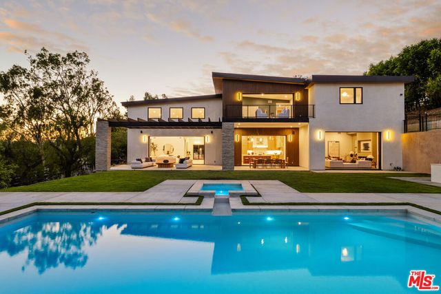 38 Dapplegray Road, Bell Canyon
