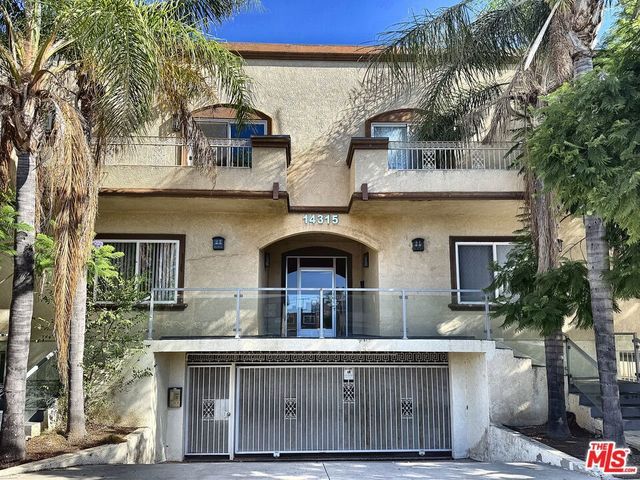 14315 Magnolia Boulevard # 101, Los Angeles