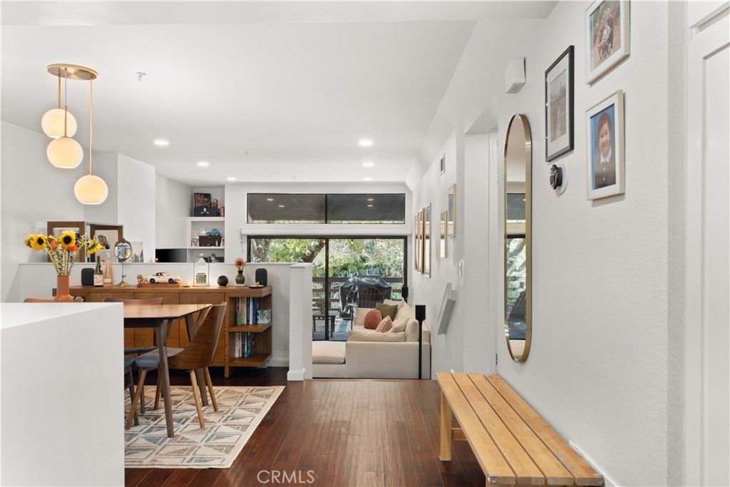 1050 Seco # 102, Pasadena