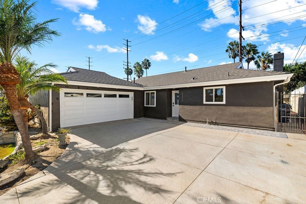 8351 Amsterdam Drive, Huntington Beach