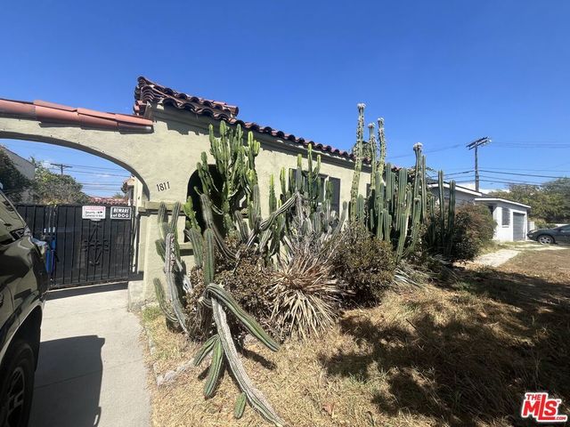 1811 S Burnside Avenue, Los Angeles
