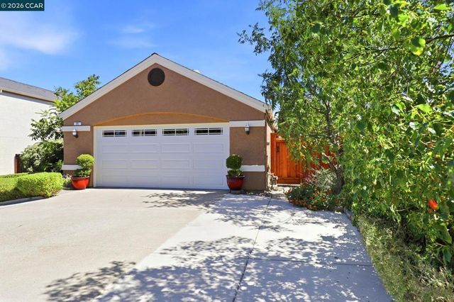25 Sparrow Hawk Ct., Oakley
