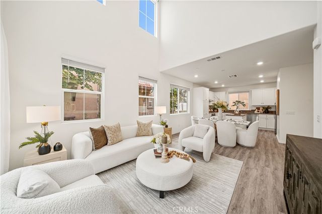 7149 Montecito Ln, Eastvale