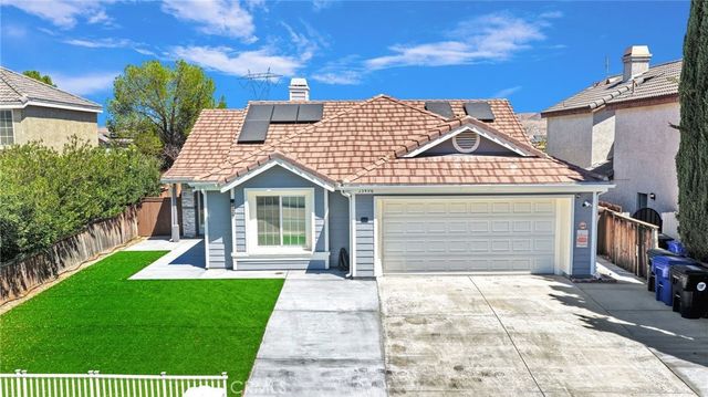 15496 Cardiff Lane, Victorville