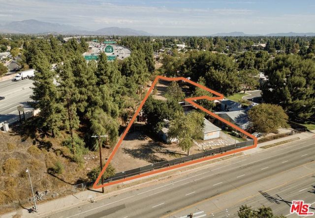 10810 Woodley Avenue, Los Angeles