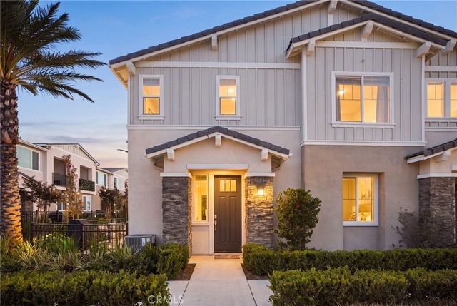 16502 Casa Grande Avenue # 426, Fontana