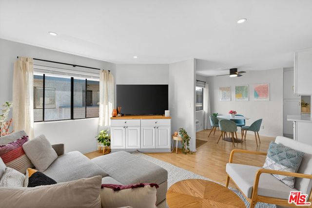 9313 National Boulevard # 204, Los Angeles