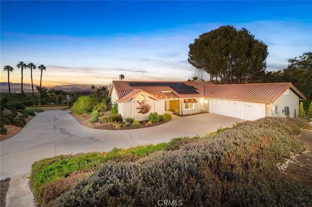 16401 Orangewind Lane, Riverside