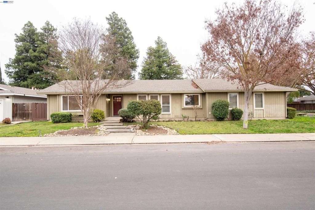 1336 Hidden Glen Dr, Modesto