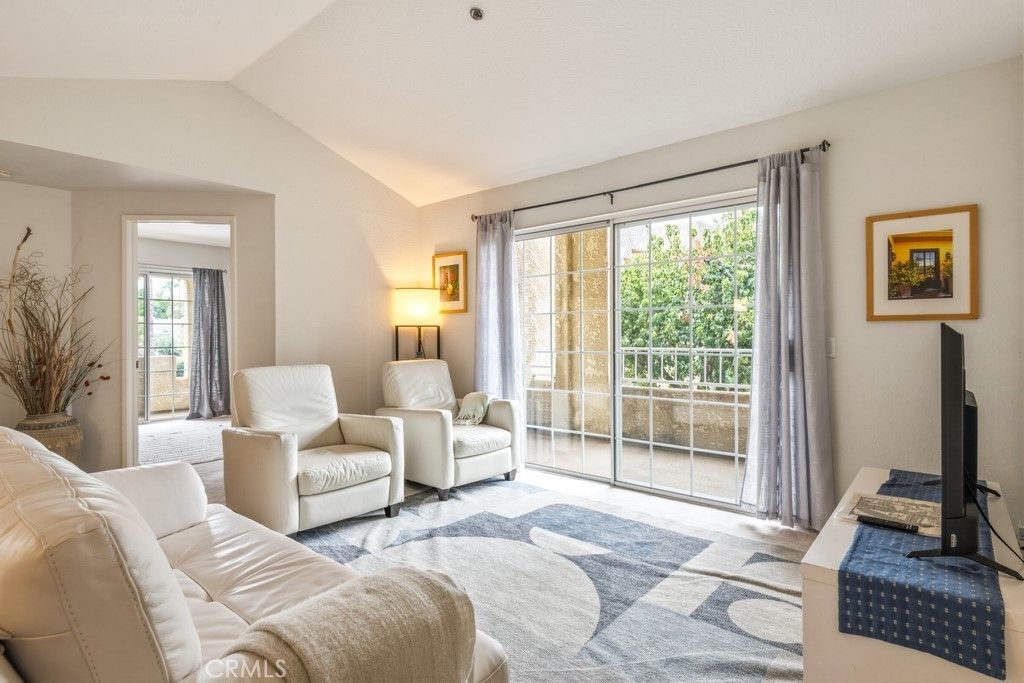 2700 Lawrence Crossley Road # 9, Palm Springs