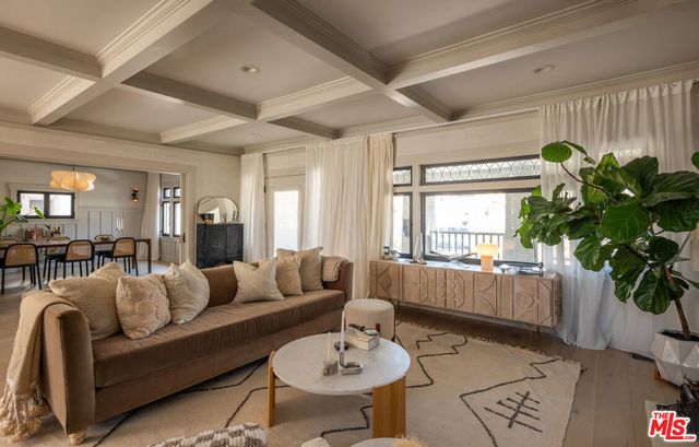 1715 S Kingsley Drive, Los Angeles