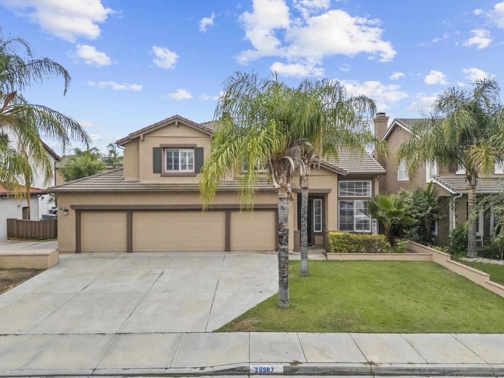28587 Midsummer, Menifee