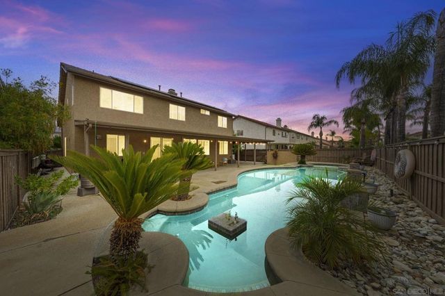 28587 Midsummer, Menifee