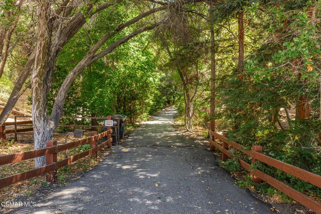 25820 Piuma Road, Calabasas