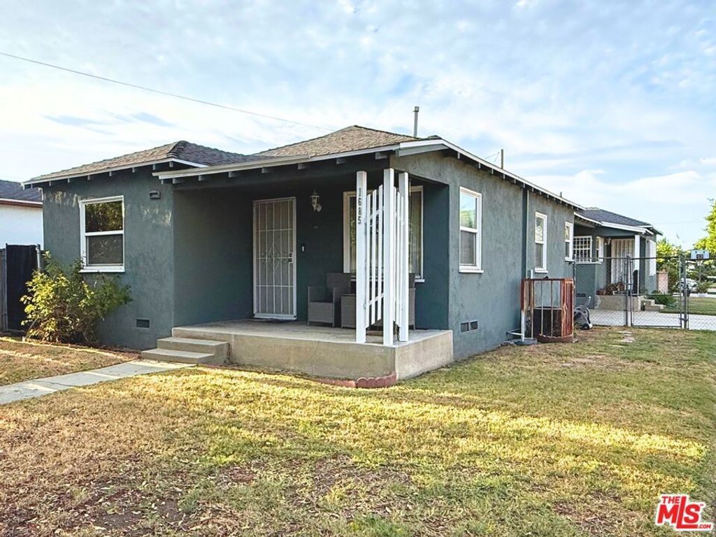 1685 E 60th Street, Long Beach