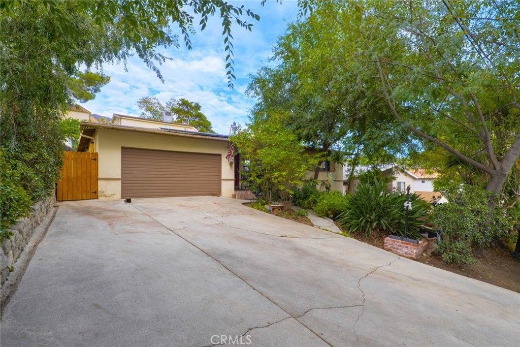 10756 Redmont Avenue, Tujunga