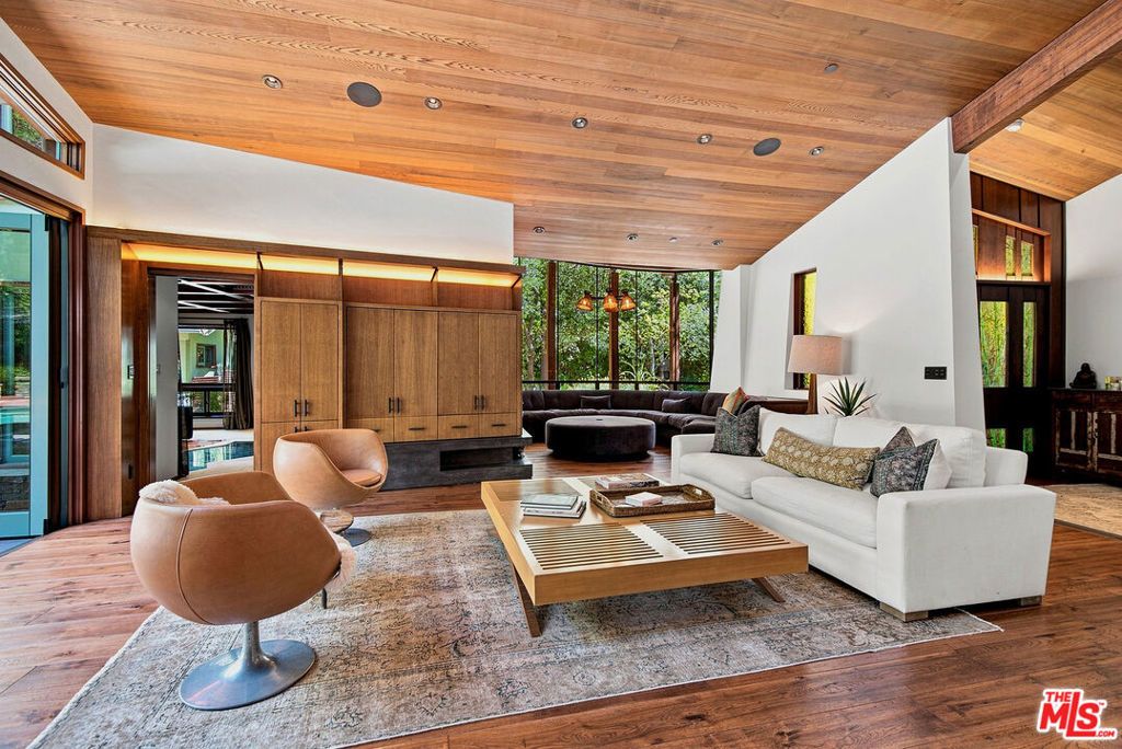 3851 Kingswood Road, Sherman Oaks
