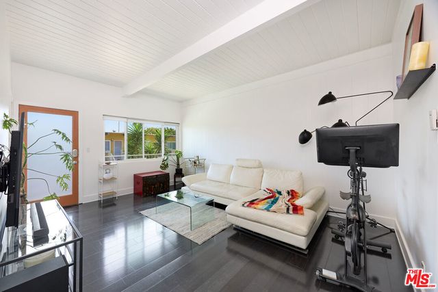 2325 Kansas Avenue # 9, Santa Monica