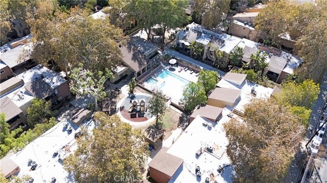 18350 Hatteras # 206, Tarzana