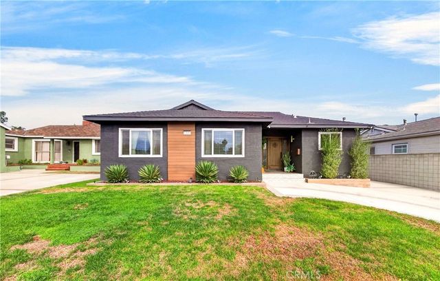 1220 Maple, Torrance