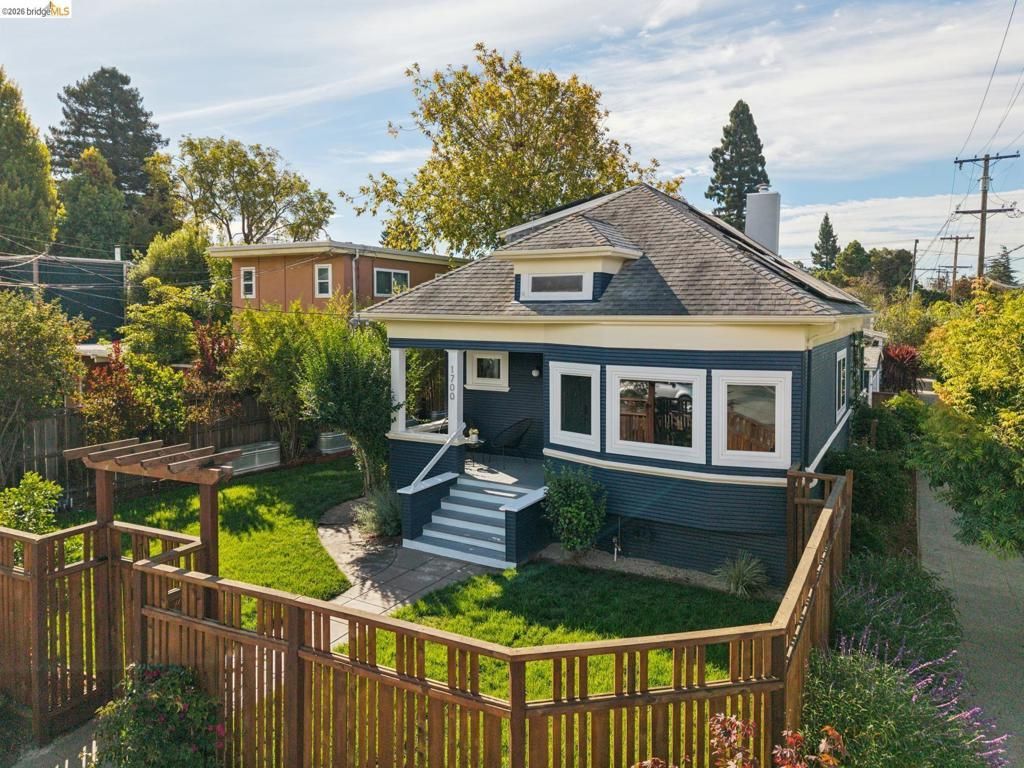 1700 Francisco St, Berkeley