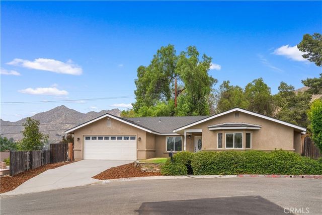 291 Hillandale Court, Riverside