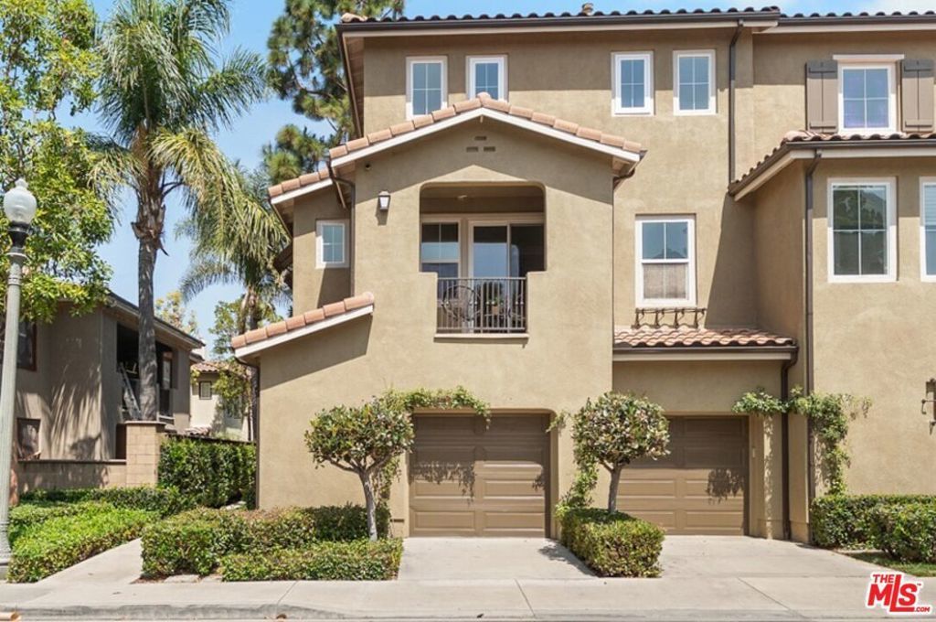 270 Lockford, Irvine