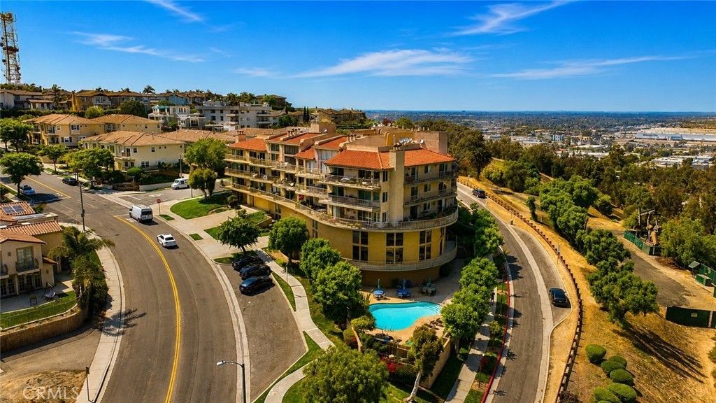 2700 E Panorama Drive # 208, Signal Hill