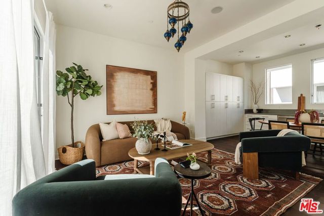 2202 Tom Mix Road, Los Angeles