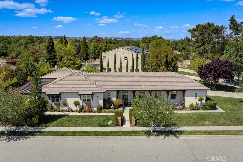 1090 Muscat Court, Templeton