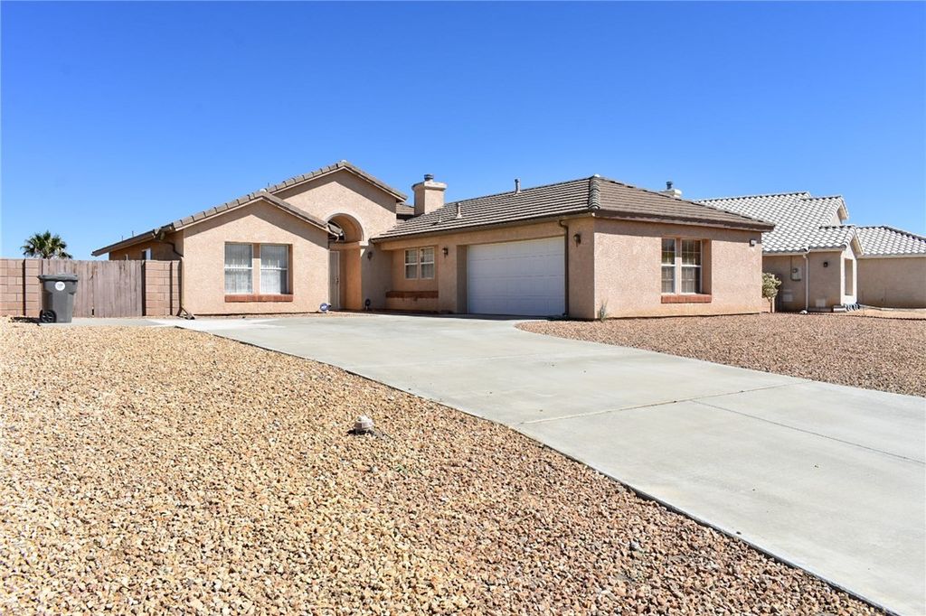 58370 Mountain View, Yucca Valley