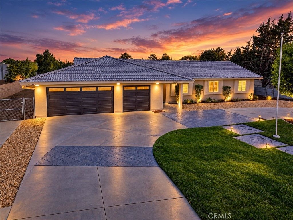 15227 El Centro Street, Hesperia