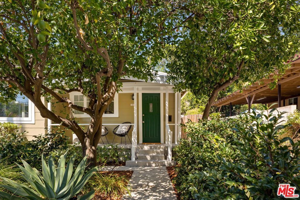 1015 Milwaukee Avenue, Los Angeles