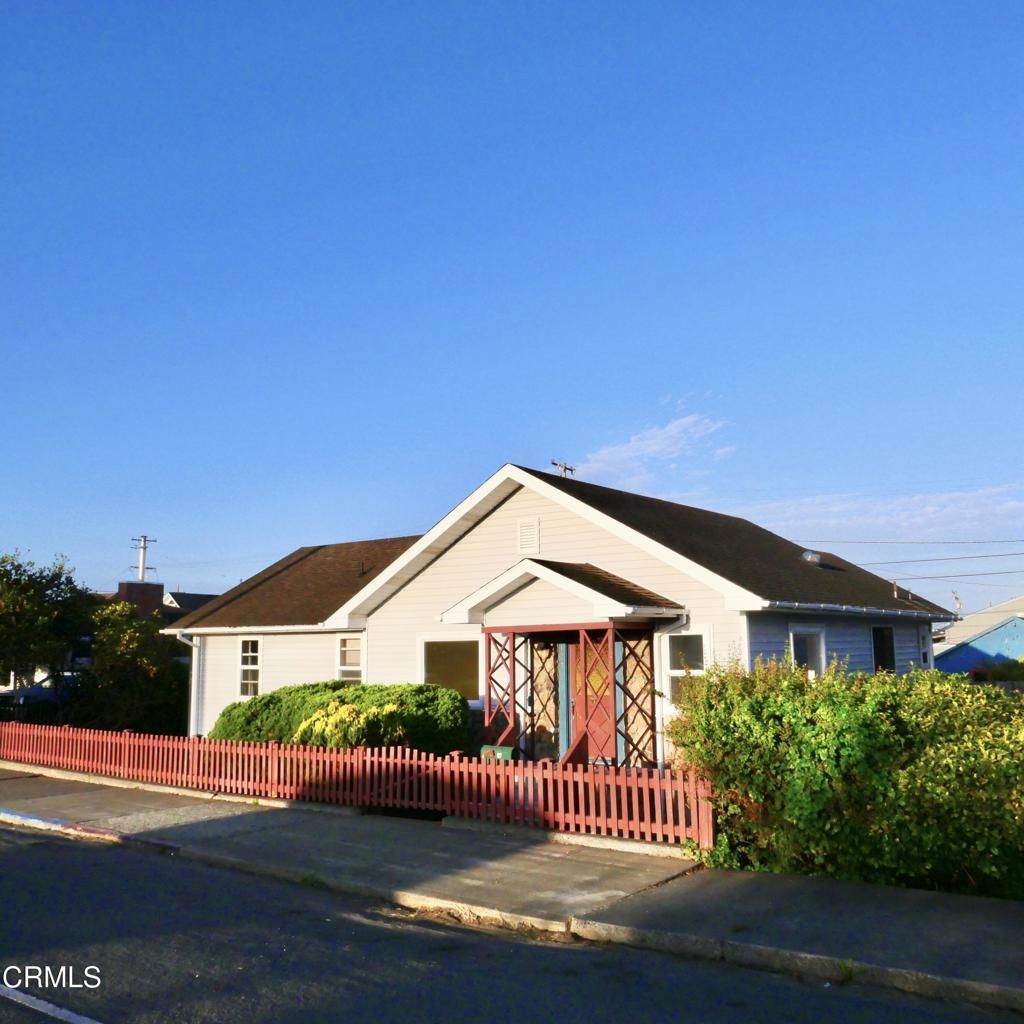 127 N Harrison Street, Fort Bragg