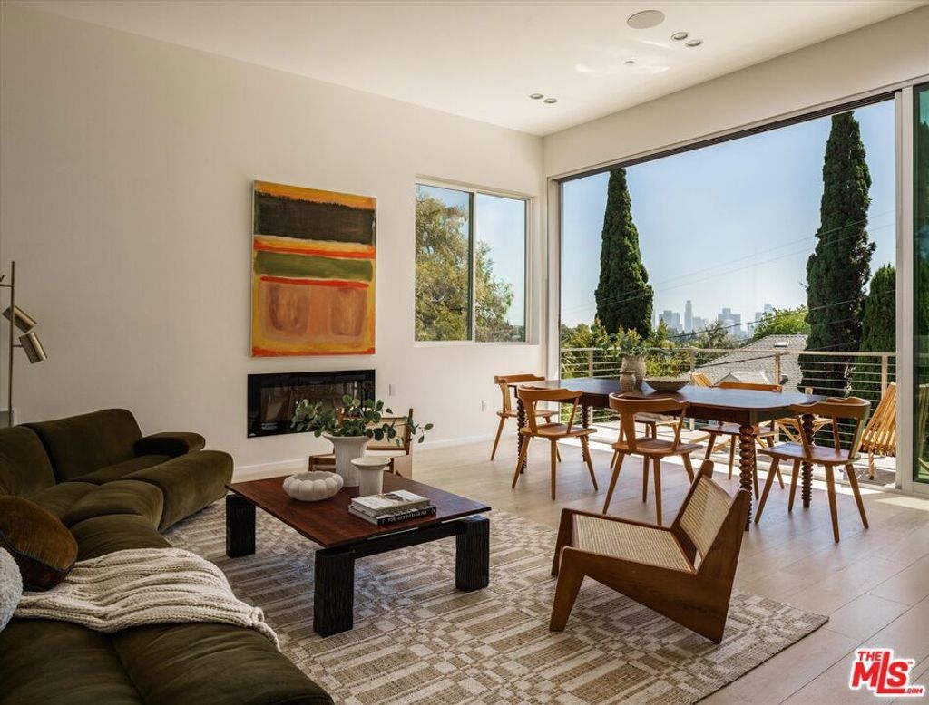 2309 Cove Avenue, Los Angeles
