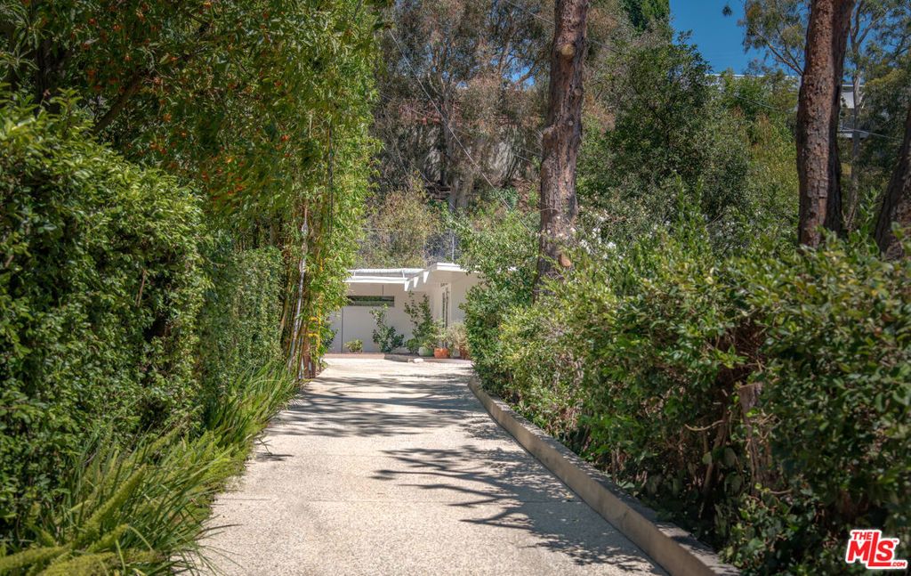 9031 Wonderland Park Avenue, Los Angeles