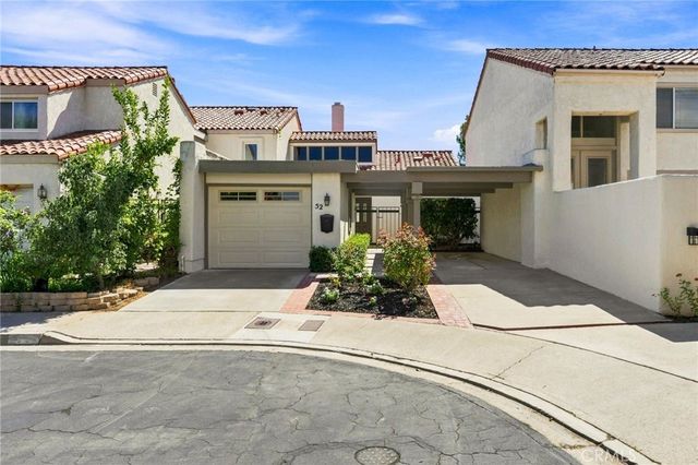 52 Acacia Tree Lane, Irvine