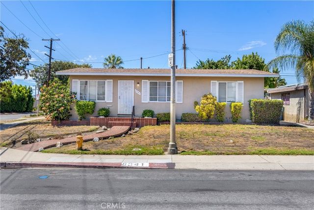 8341 Minuet Place, Panorama City