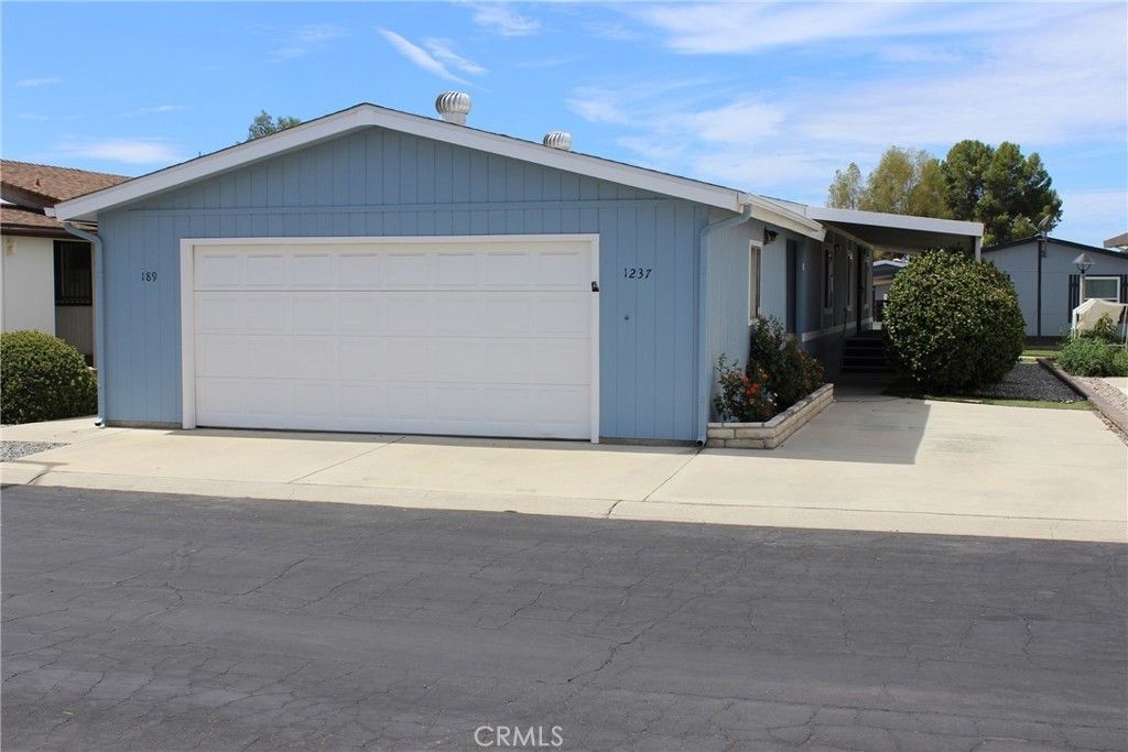 1237 Yellowood Drive, Hemet