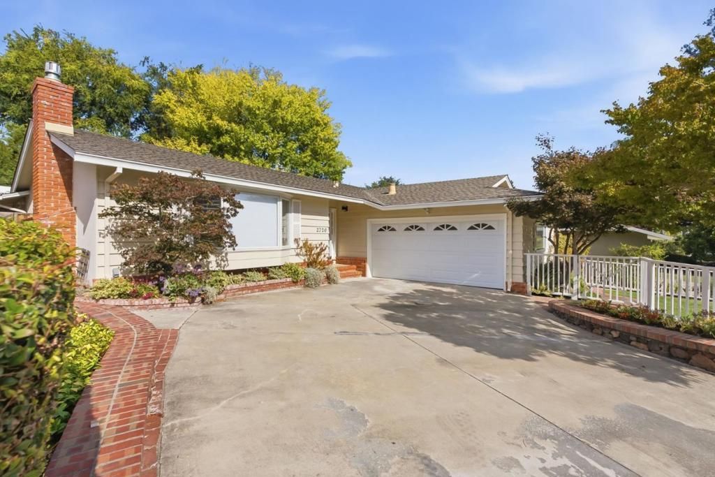 2720 Debbie Court, San Carlos