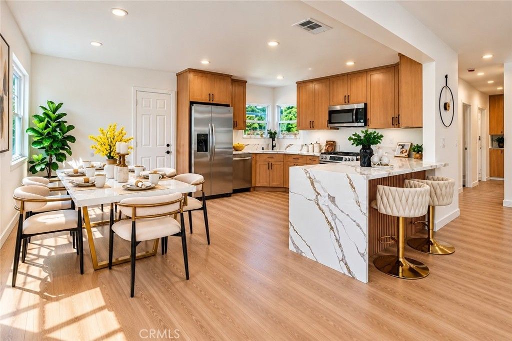 6692 Sutton, Westminster