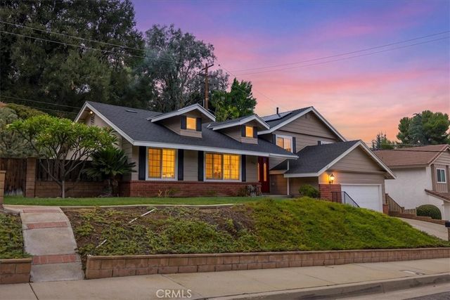 809 Puma Canyon, Glendora