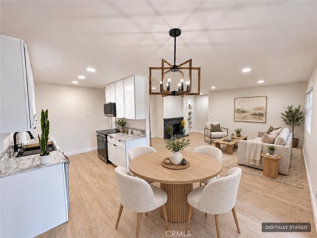 17574 Vandenberg # 11, Tustin