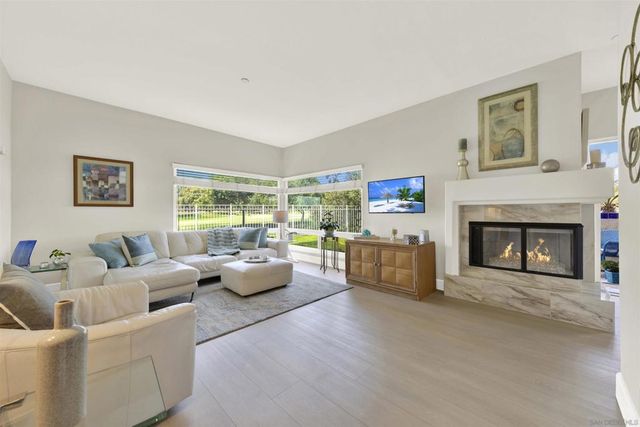 12122 Royal Birkdale Row # 103, San Diego