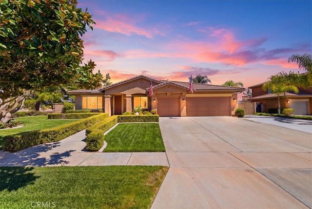1637 Monte Mar, Corona